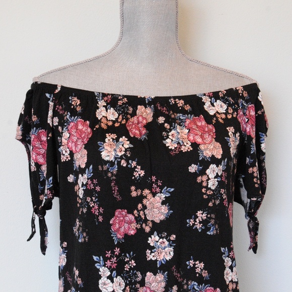*NWT [Hippie Rose] off the shoulder top #639 - Picture 4 of 7